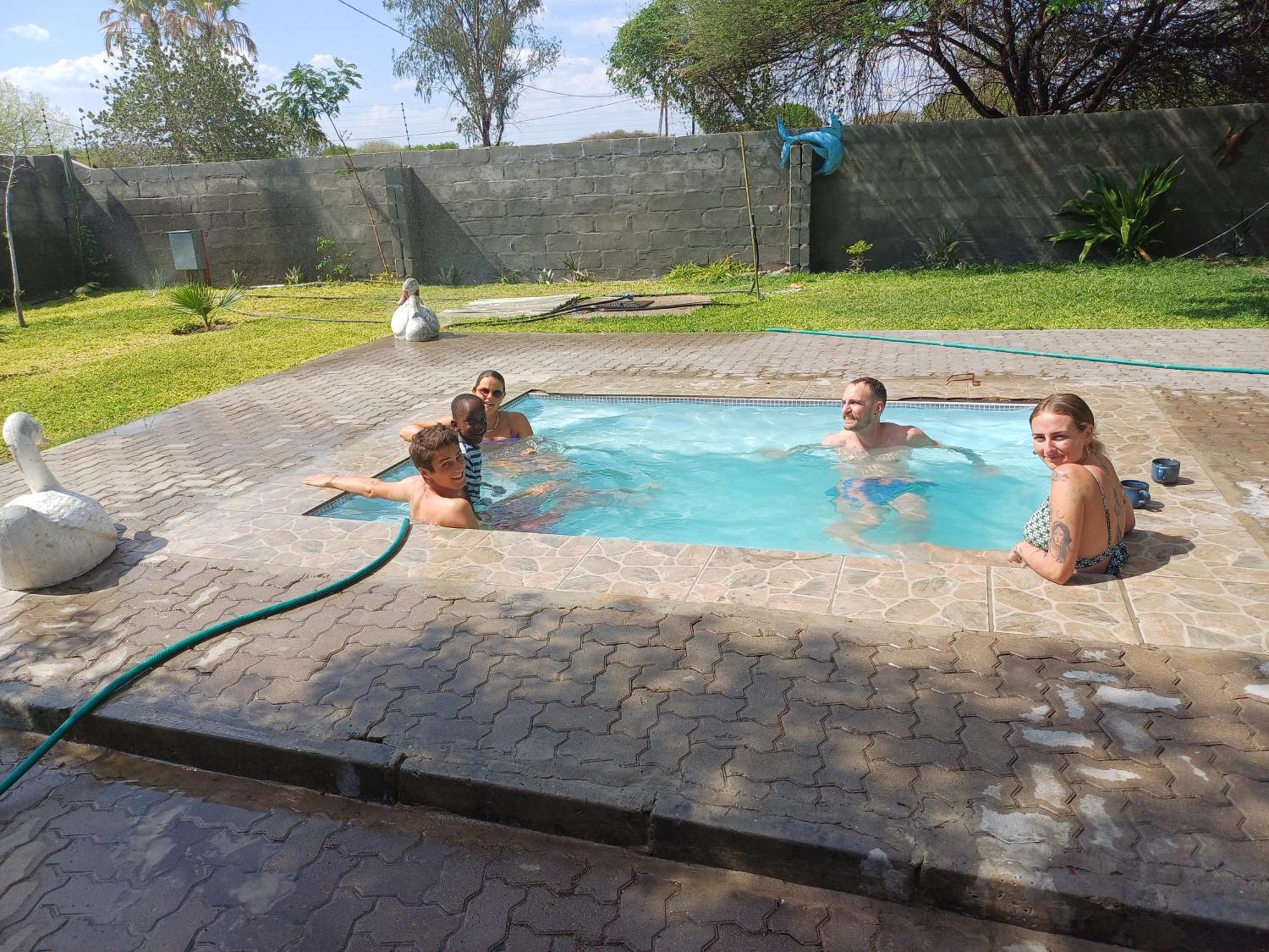 Golentle Home Stay Maun Exterior foto