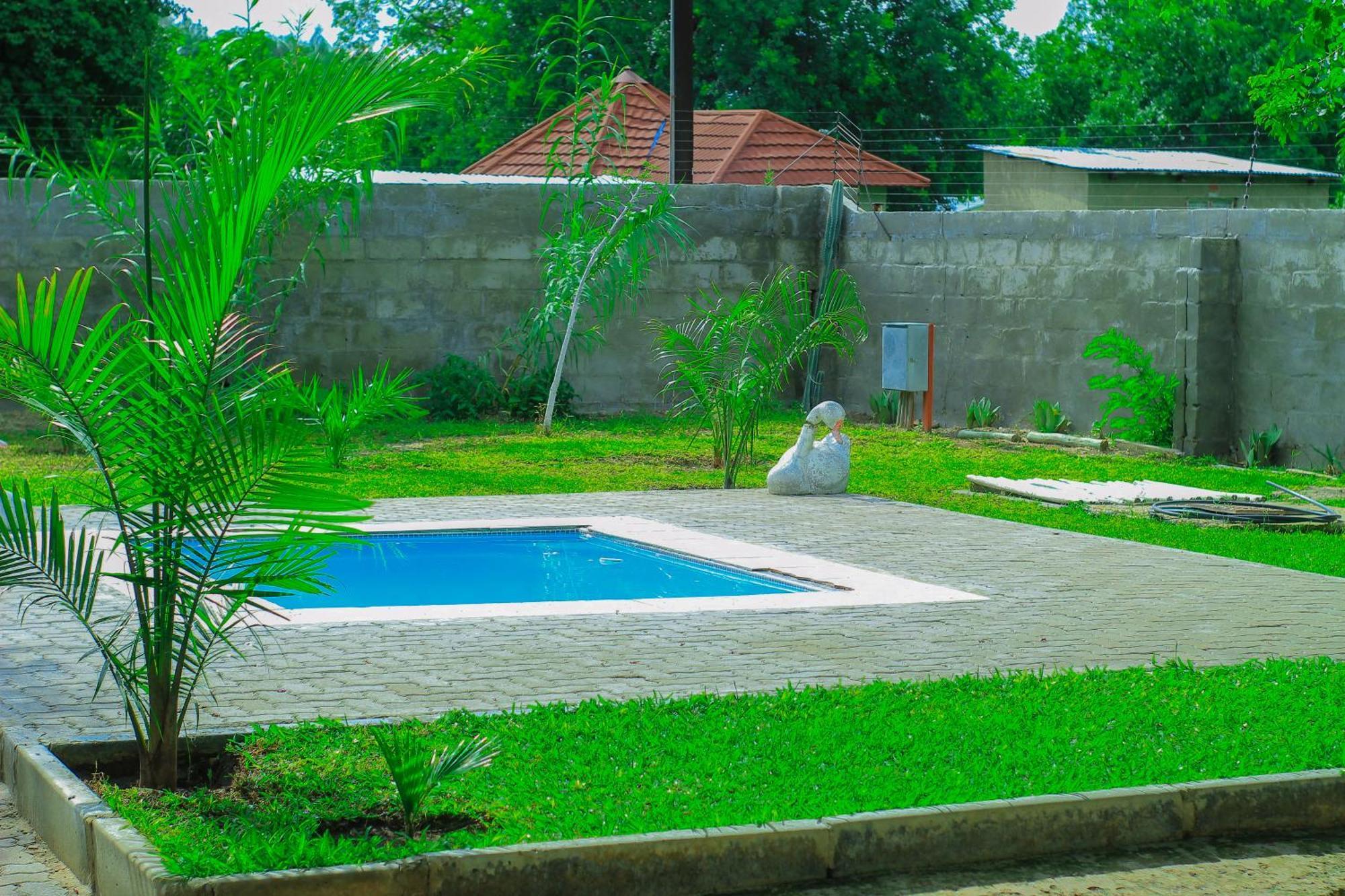 Golentle Home Stay Maun Exterior foto
